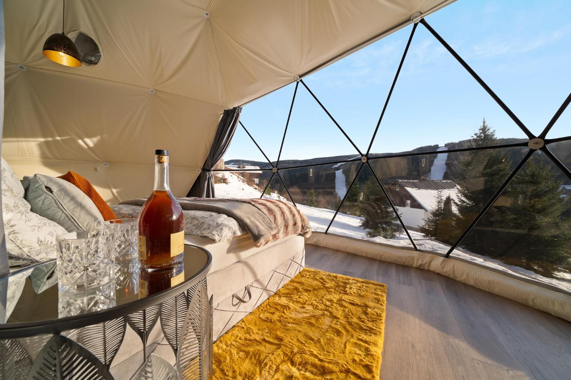 Готель Glamping Spindl One&Only Шпіндлерув-Млин Екстер'єр фото