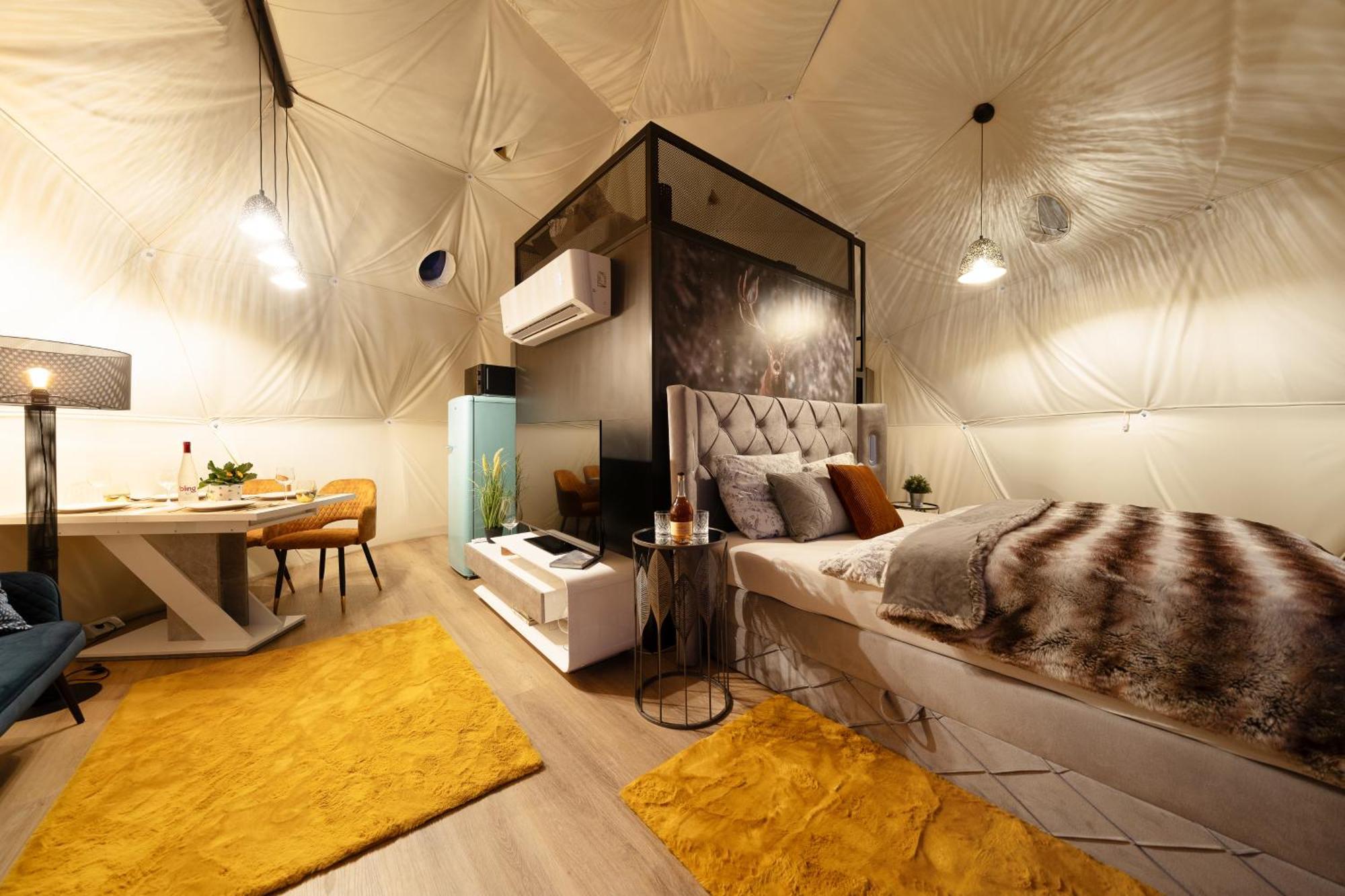 Готель Glamping Spindl One&Only Шпіндлерув-Млин Екстер'єр фото